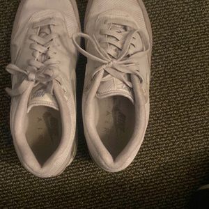 Nike air maxes
